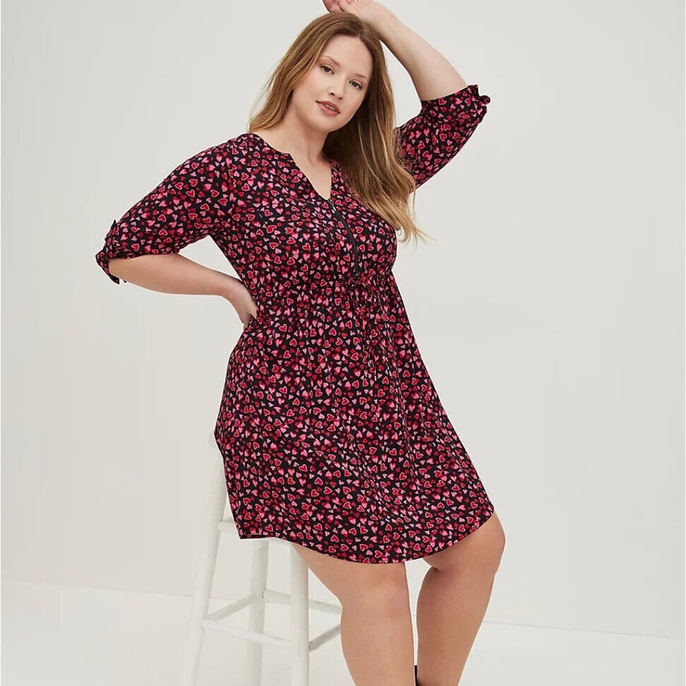 Torrid 2X 18/20 Zip Front Shirt Dress CHALLIS Heart Print 3/4 Sleeve Date
 V-Day